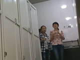 chinese girls go to toilet.88